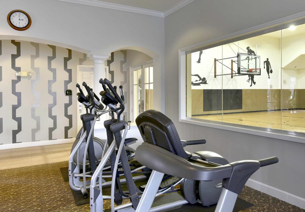 Апартаменты Oakwood Living Raleigh At Brier Creek Дарем Экстерьер фото